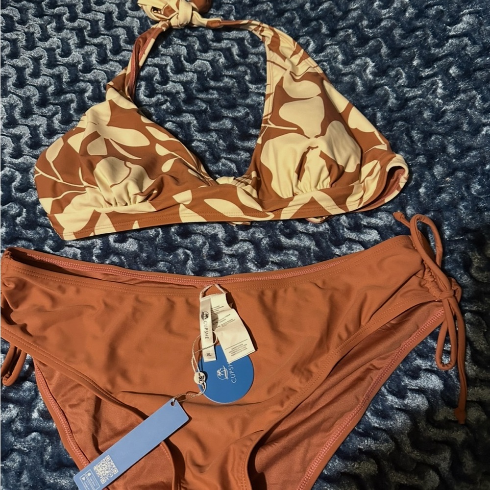 Cupshe Brown and Cream Bikini Set for Beach Days